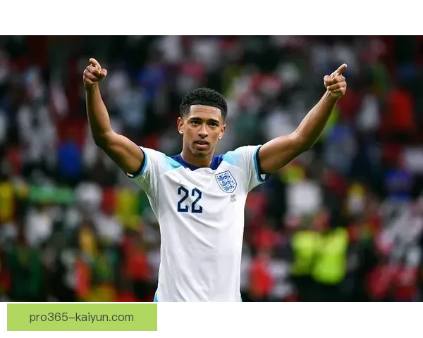 贝林厄姆家庭生活揭秘，展现明星背后的真实故事与温馨瞬间。