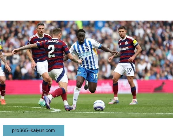 托尼·布鲁姆带领布莱顿在英超赛季中表现稳健，竞争力不断增强